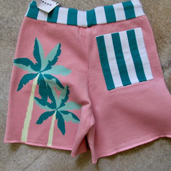 NWT- Mavrans- Beverly Hills Knit short - Picture 2 of 2